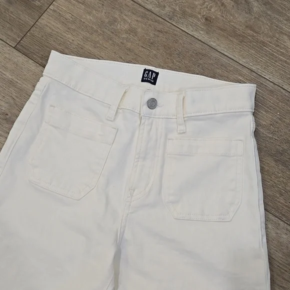 GAP High Waist Cheeky Cream Denim Jeans With Raw Hem - Picture 2 of 12